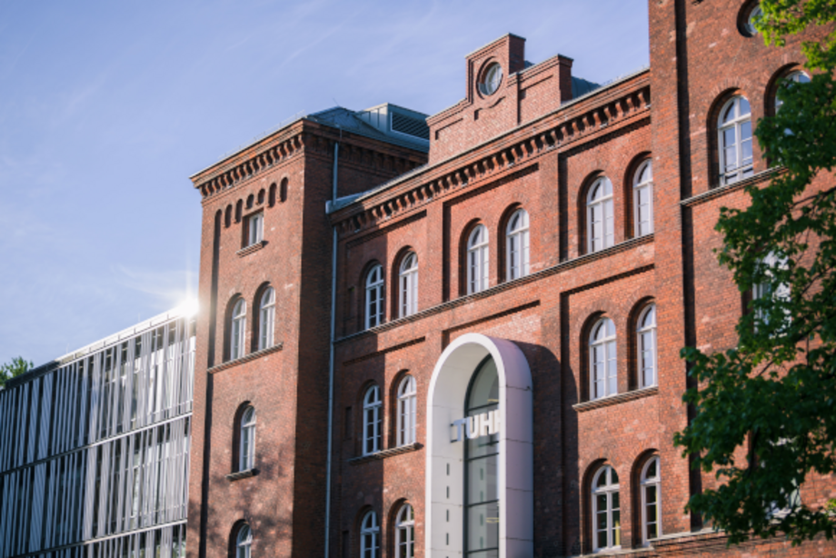 Fassade des Hauptgebäudes der TUHH