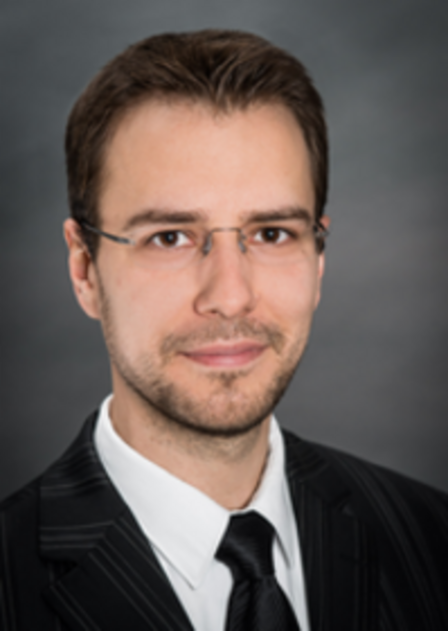 Dr.-Ing. Thomas Waluga