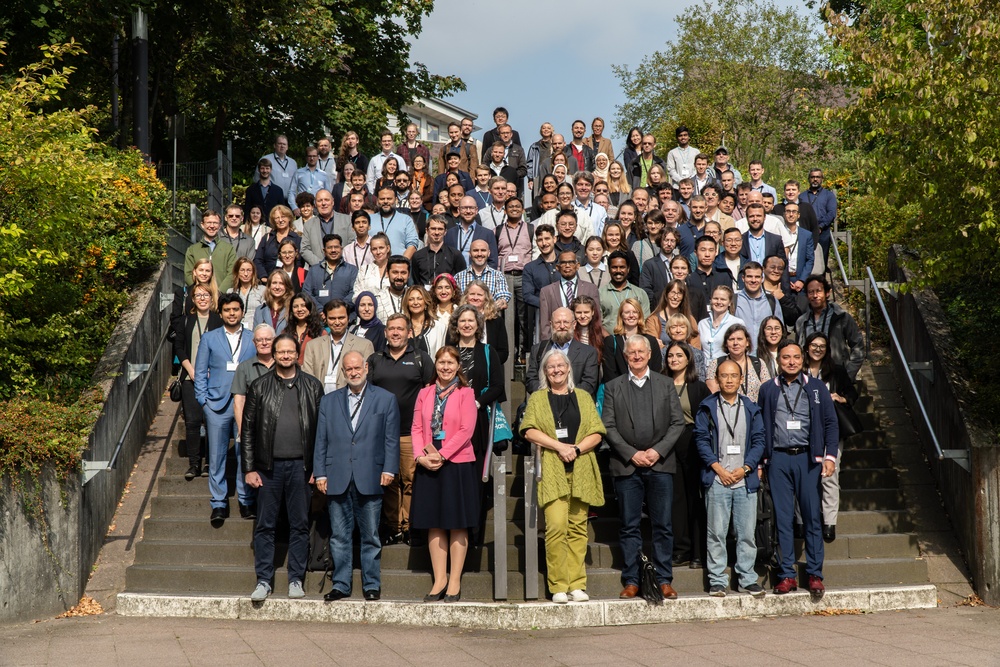  Group picture of the participants of the aerogel seminar