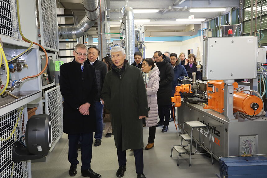two men in a lab