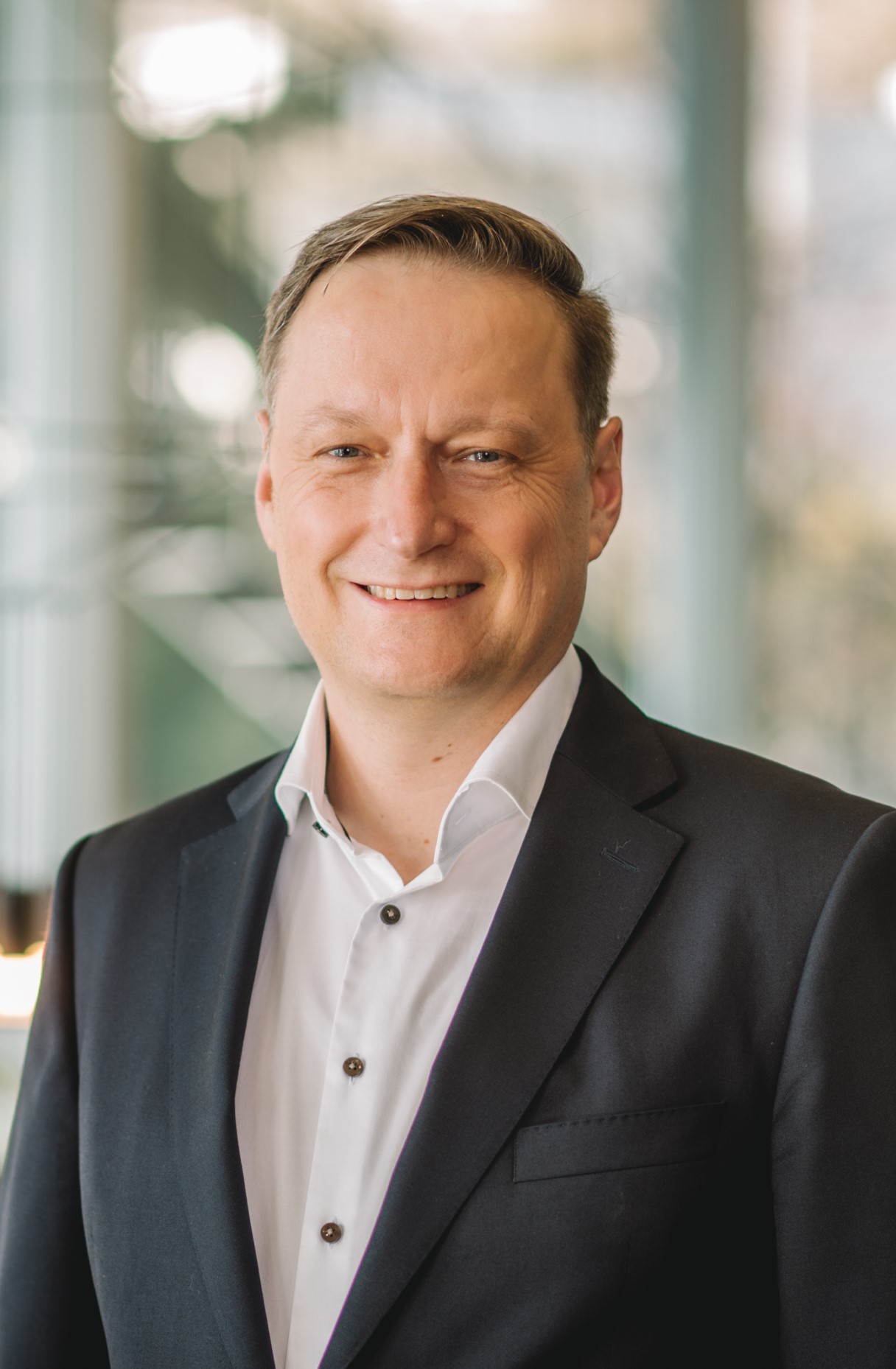 Prof. Dr.-Ing. Stefan Palzer